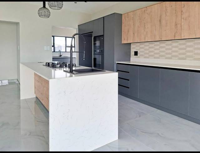 4 BEDROOM HOUSE FOR SALE IN FOUNTAINBROOK ESTATE